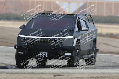 media/Oct-19-2025-Speed Ventures (Sun) [[a6e7fe67be]]/TC B/Session 2 (Outside Grapevine)/